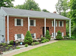 108 Hustis Rd, Cold Spring, NY 10516