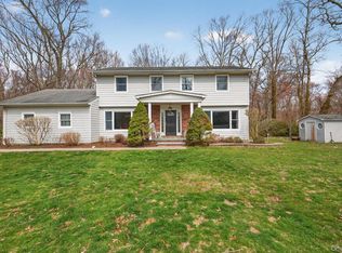 2 Fenimore Lane, Huntington, NY 11743