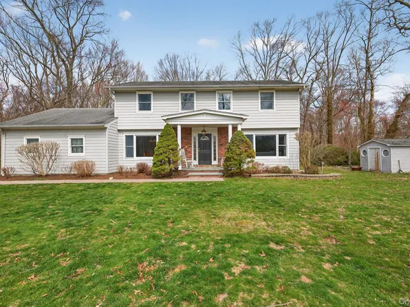 2 Fenimore Lane, Huntington, NY 11743