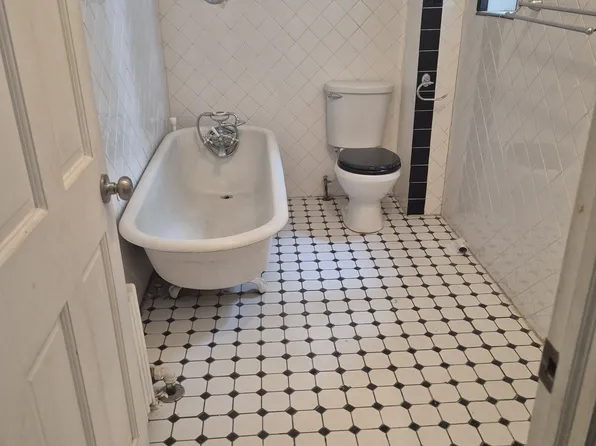 122 Clinton Avenue image 16 of 16