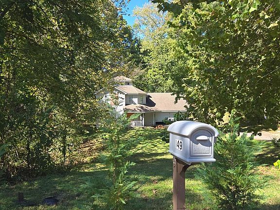 4th image of 149 Thurston Ave
