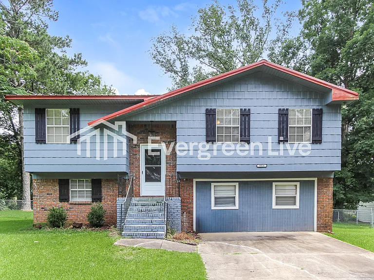 3016 Kathy Ln — Photo 1