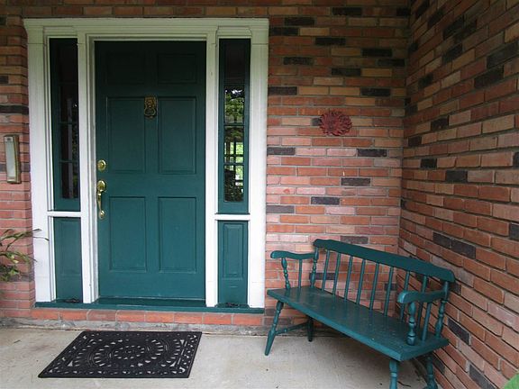 3rd image of 4037 Jockey St