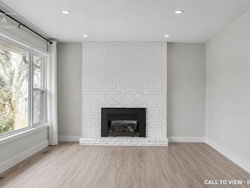 1st image of 99 Wellington St E #1