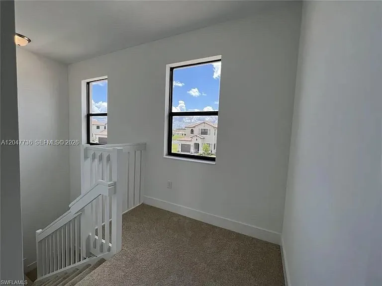 5645 Cerva Ln — Photo 6