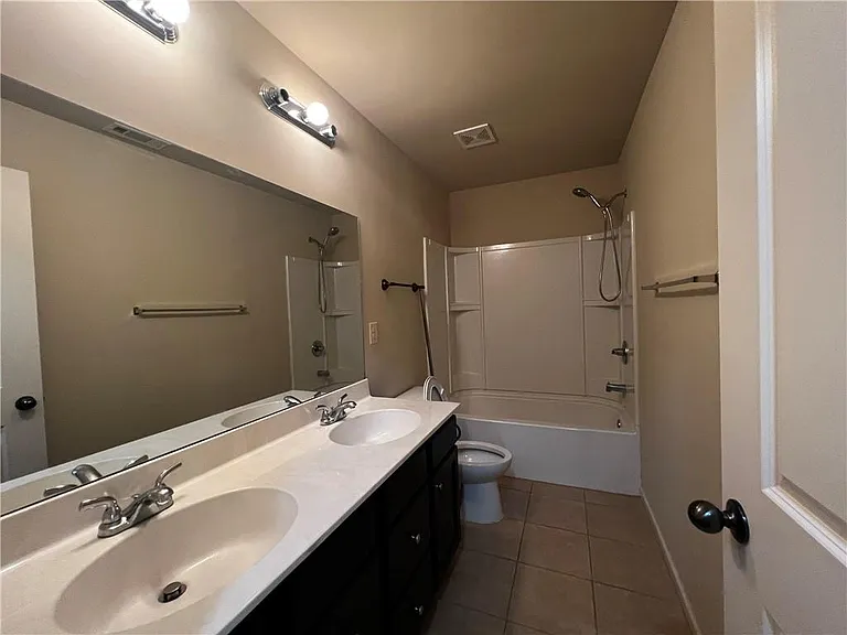750 Village Field Ct — Photo 13
