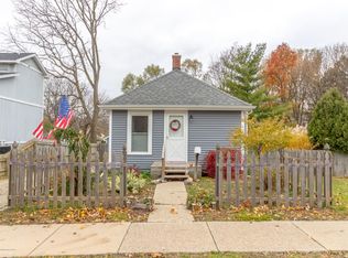 619 N Hagadorn Rd, East Lansing, MI 48823