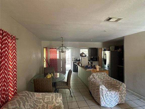 3rd image of 901 Nolan Ave