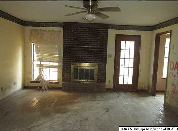 4th image of 1819 Greeno Dr