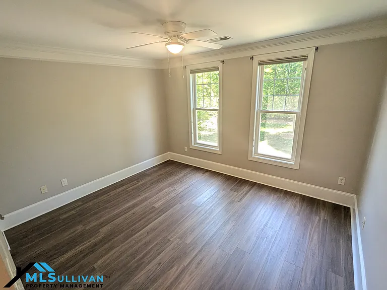 501 Finsbury St #204-1 — Photo 9