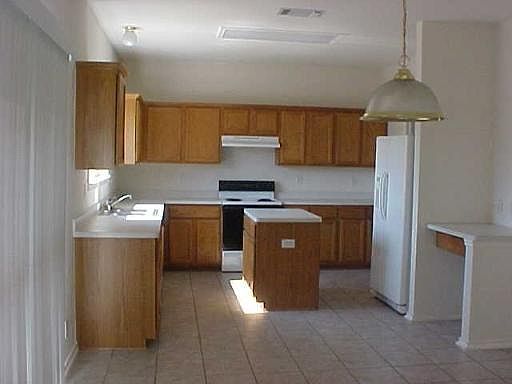 5th image of 2602 MONTEBELLO DR
