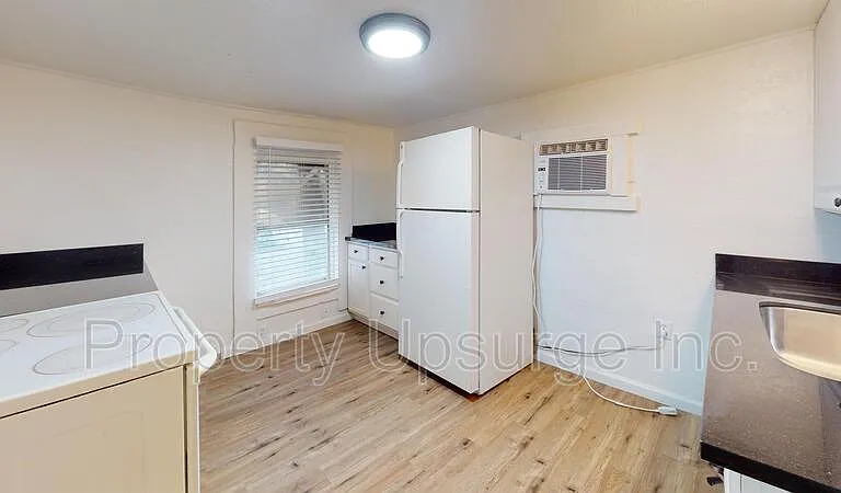 2716 Virginia Ave — Photo 2