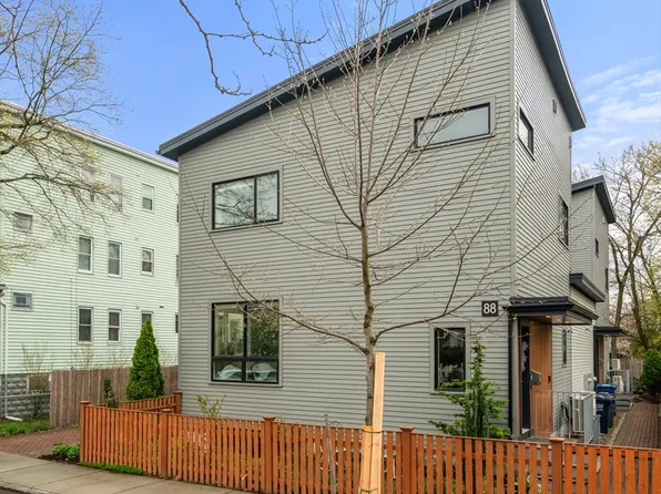 88 Jackson St #88, Cambridge, MA 02140