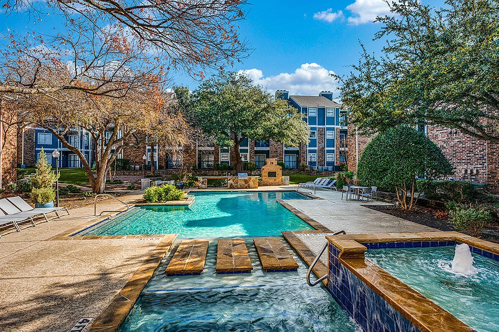 The Azul Apartments — Photo 4
