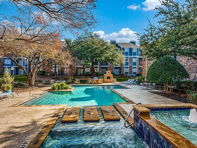 The Azul Apartments — Photo 4