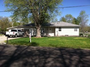2611 Poplar St, Highland, IL