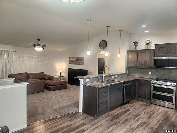 3rd image of 70 N Industrial Pl