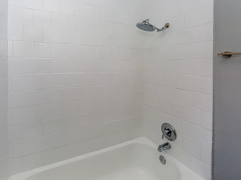 1600-1602 Cedar Ave — Photo 12