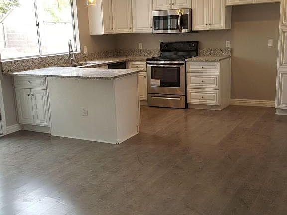 3rd image of 2040 W Pampa Cir