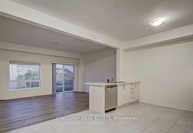 16 Bradbury Rd — Photo 2