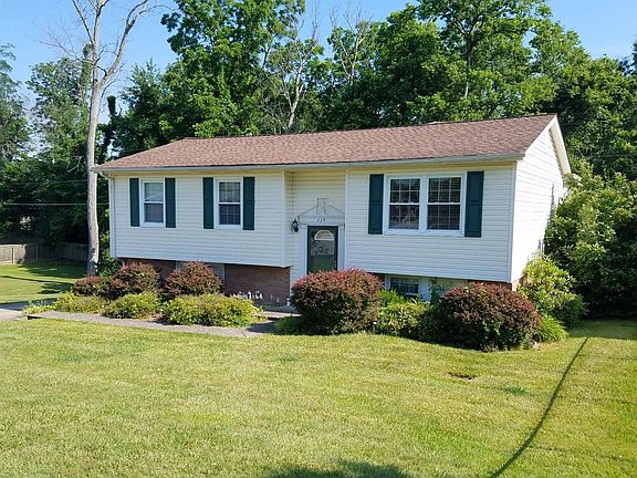 2nd image of 224 Woodhill Ln
