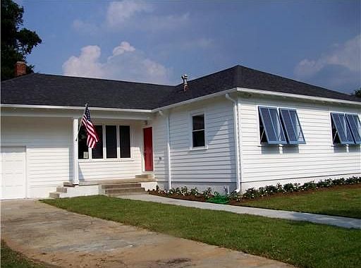 1st image of 19 Charlotte Dr