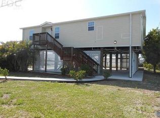 5161 Flamingo Dr, Saint James City, FL 33956