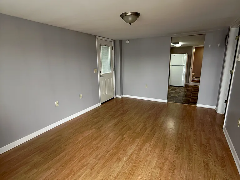 708 Carmalt St #3 — Photo 3