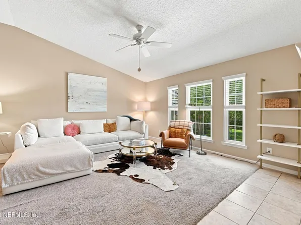 86 JARDIN DE MER Place #86, Jacksonville Beach, FL 32250