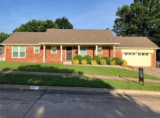 1025 Macklyn Ln, Bartlesville, OK 74006