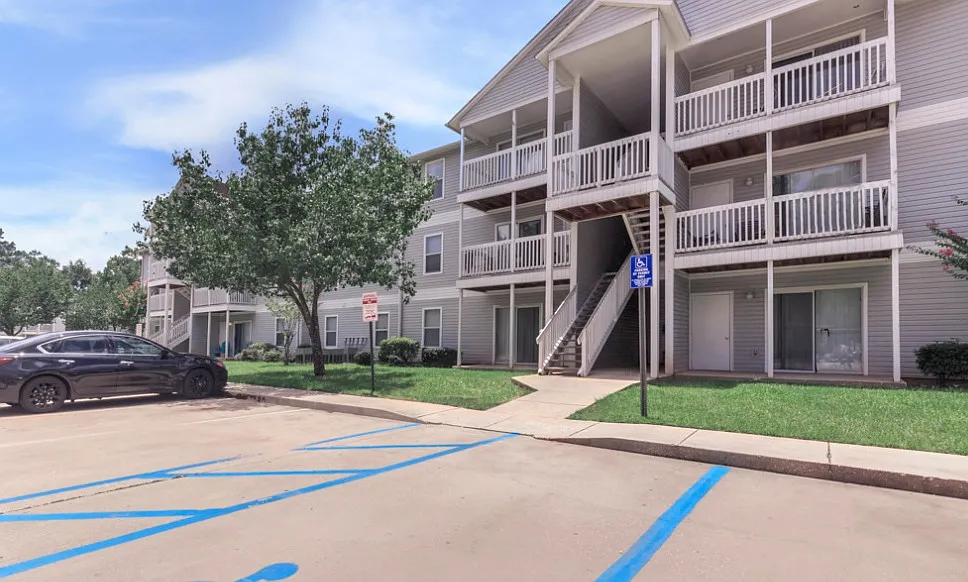 Arbor Pointe — Photo 3