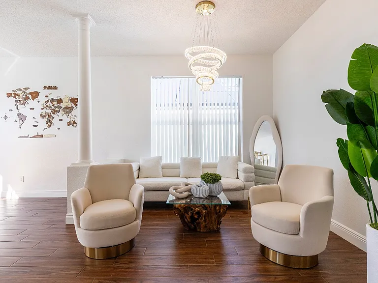 1041 Jaybee Ave — Photo 40