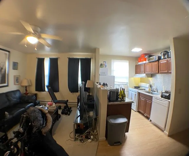 370 S Highland Ave #8 — Photo 3