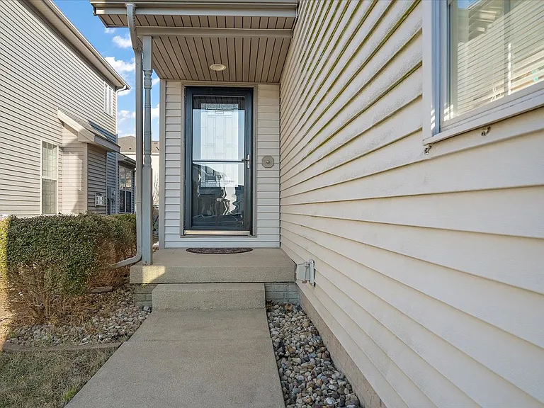 1200 Heron Dr — Photo 32