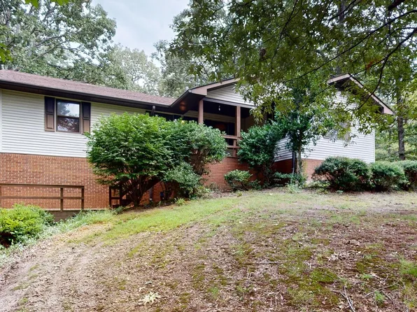 302 Cactus Dr, Benton, KY 42025