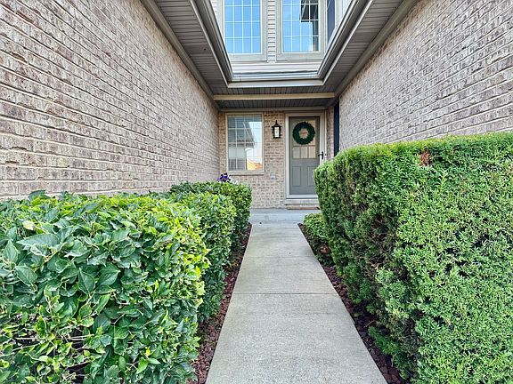 3rd image of 40 Corinth Dr #0