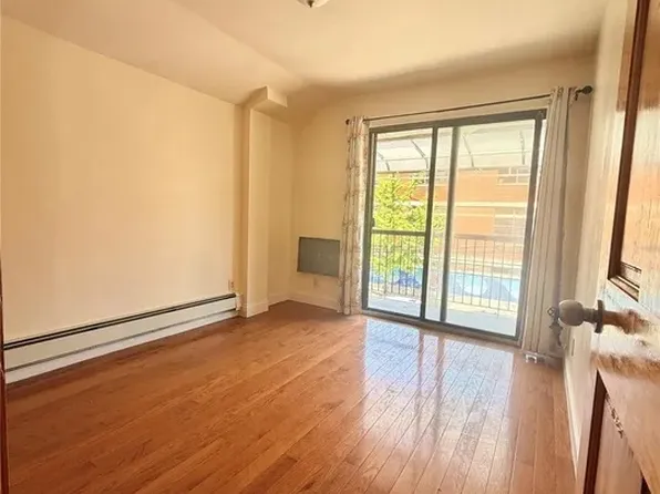 133-08 41st Rd, Flushing, NY
