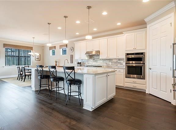 4th image of 7014 Live Oak Dr