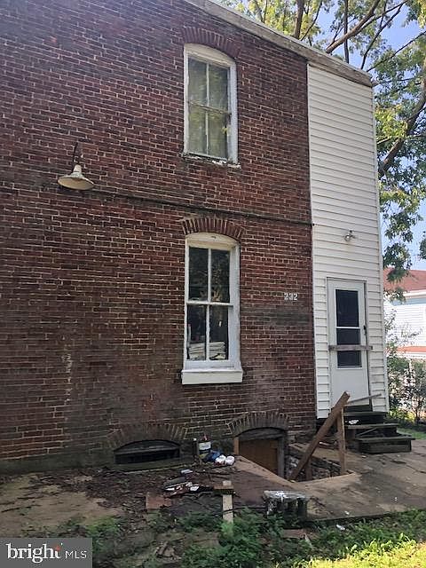 2nd image of 232 Jefferson St #234