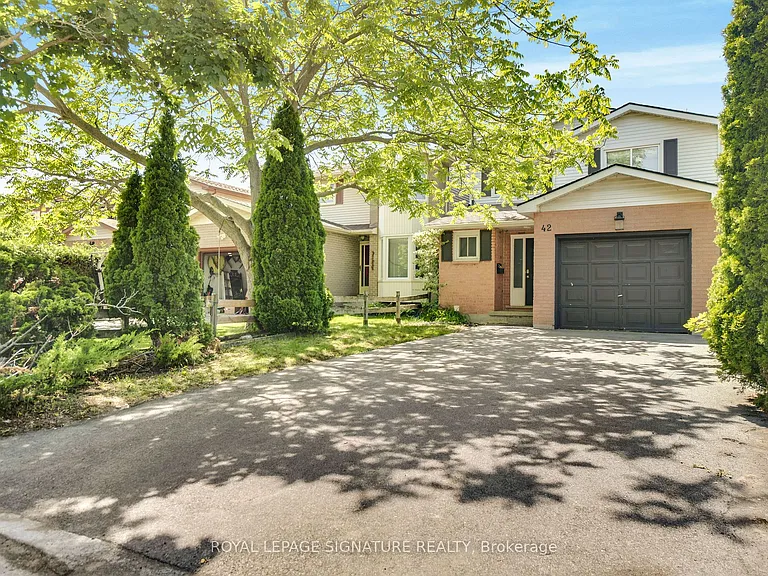 42 Baxter Cres — Photo 2