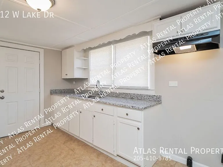 512 W Lake Dr — Photo 14