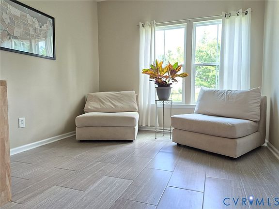 5th image of 7434 S Franklins Way