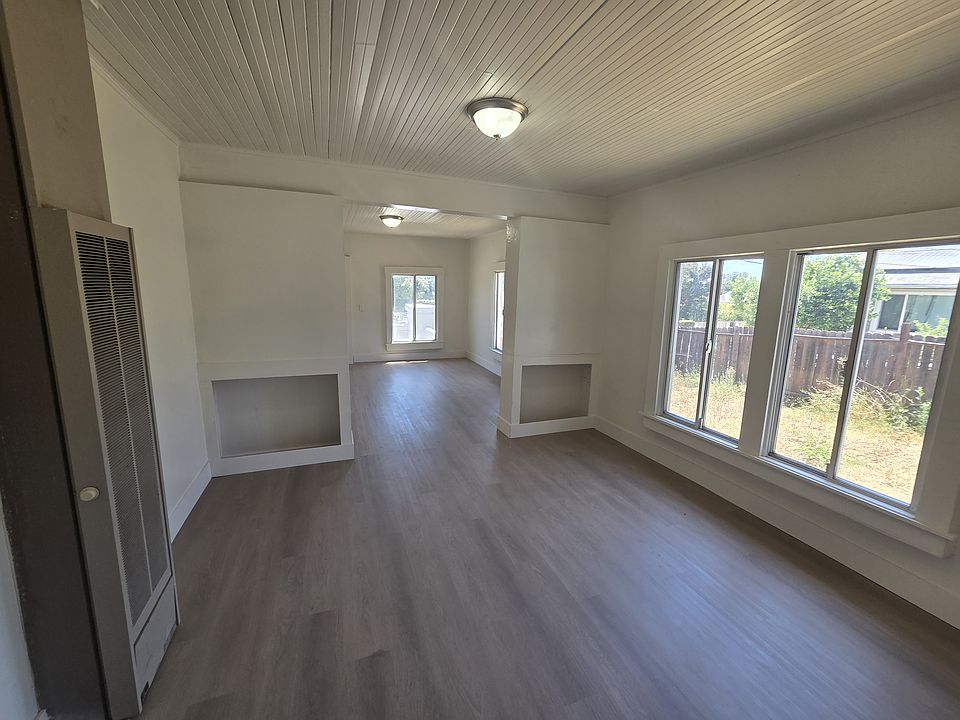 1st image of 501 W 4th Ave