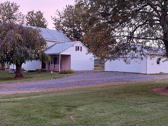 4th image of 253 Jims Ln
