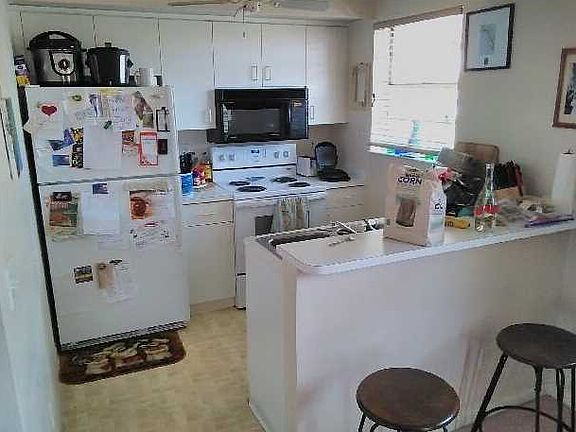3rd image of 2626 SE 19th Ct #201-C