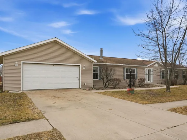 205 Forrest Park Dr, Garrett, IN 46738