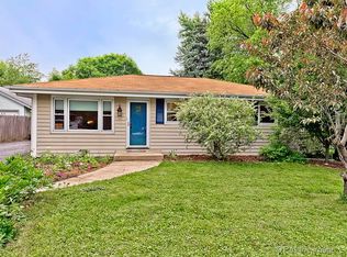 6128 Stonewall Ave, Downers Grove, IL 60516