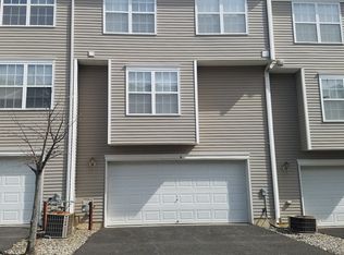 6 Pytel Run, Parlin, NJ 08859