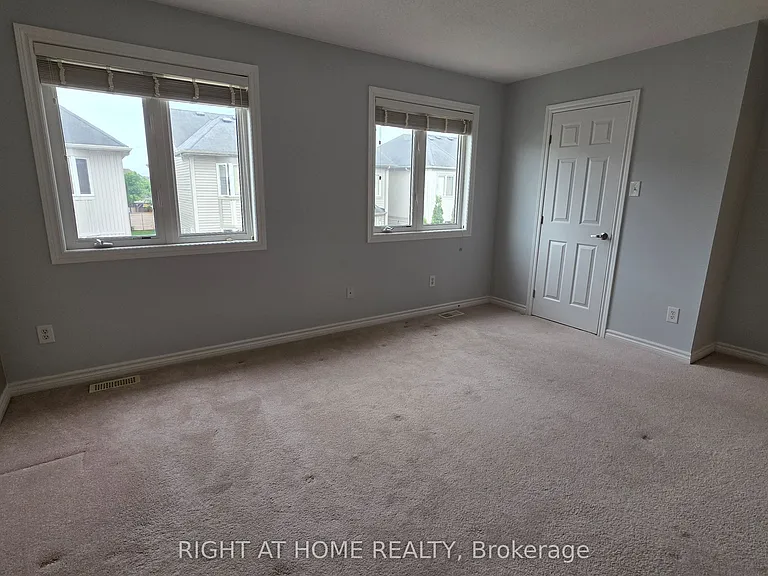 3588 Cambrian Rd — Photo 31