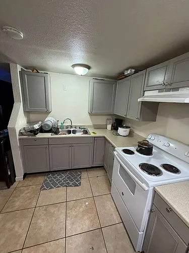 734 E 11th Ave #6 Photo 1